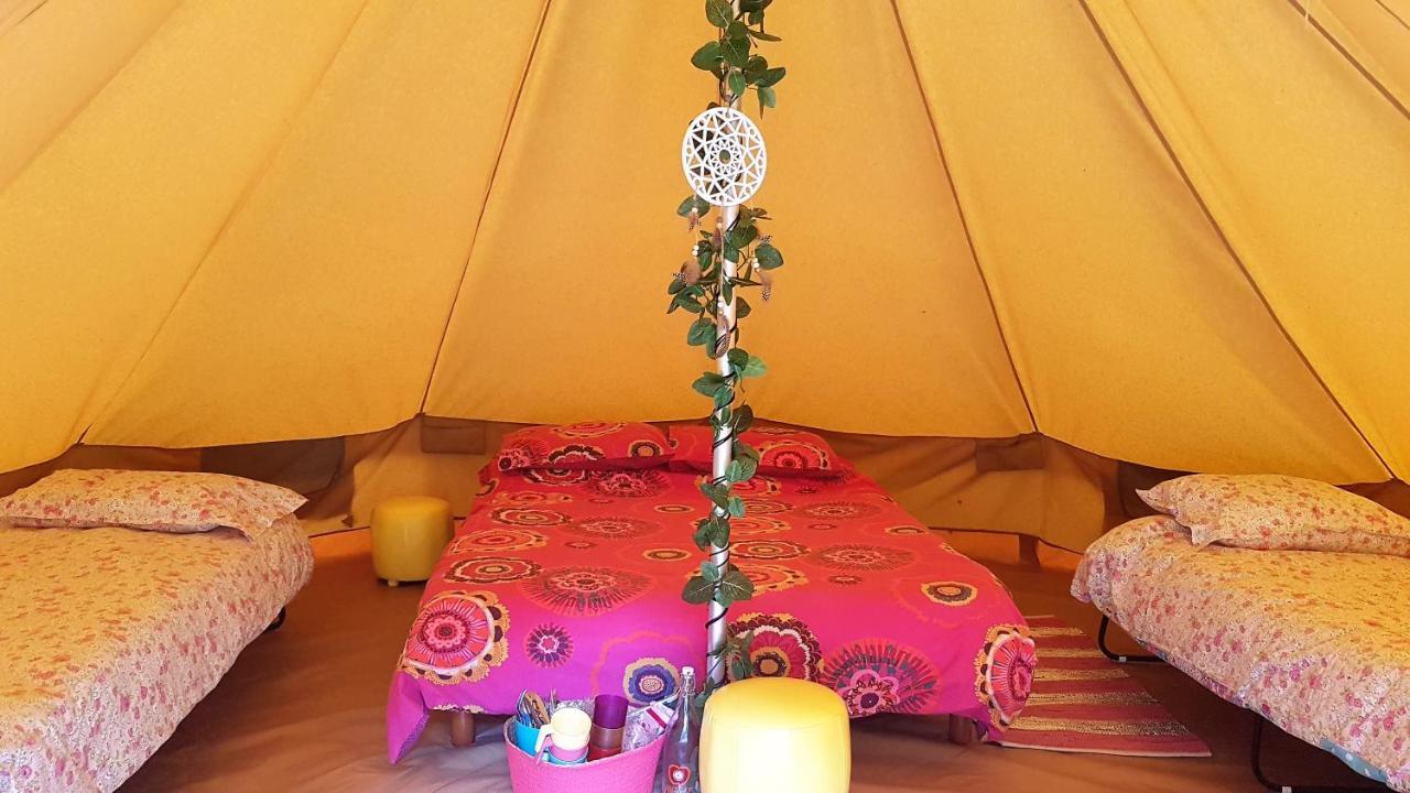 Camping Bois De St Hilaire Chalandray エクステリア 写真